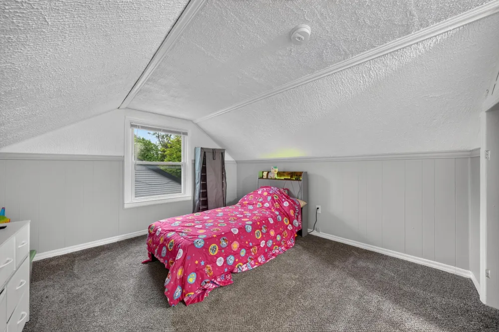 230 Dick Avenue Pontiac, MI 48341