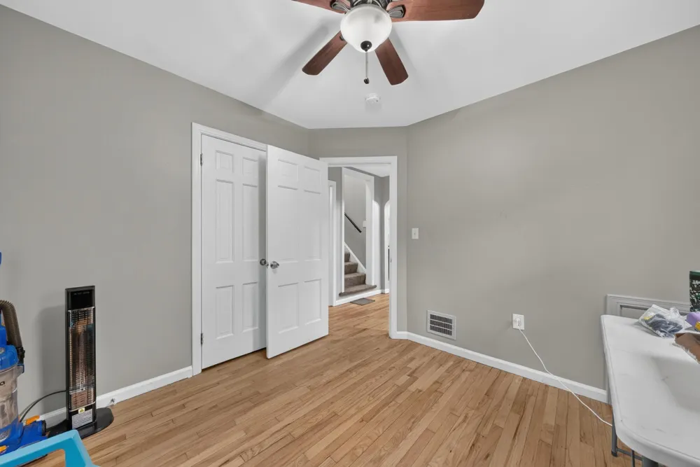 230 Dick Avenue Pontiac, MI 48341