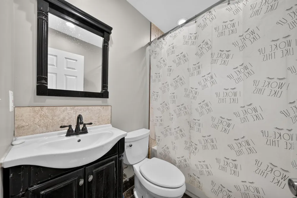 230 Dick Avenue Pontiac, MI 48341