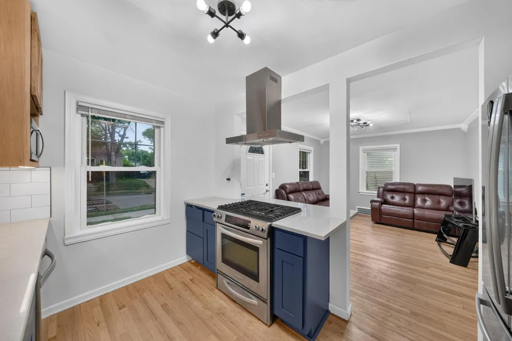 230 Dick Avenue Pontiac, MI 48341