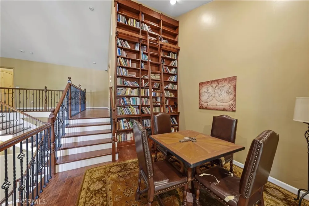 30151 Skyline Running Springs, CA 92382