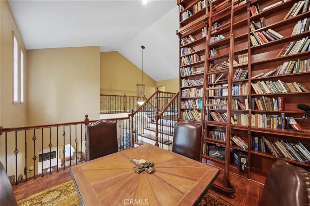30151 Skyline Running Springs, CA 92382