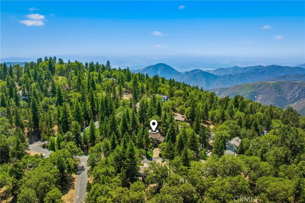 30151 Skyline Running Springs, CA 92382