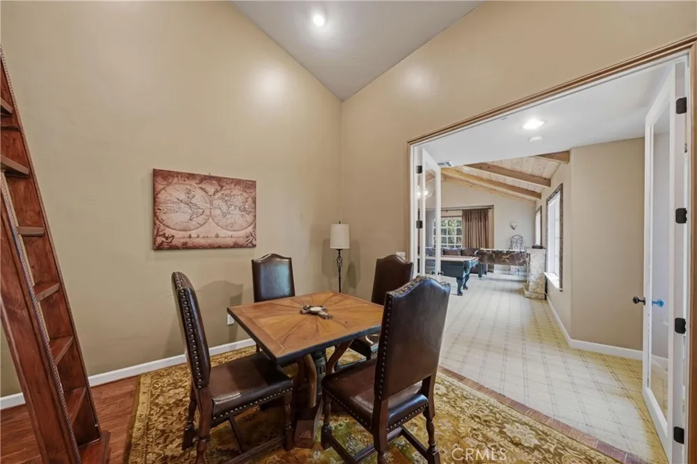 30151 Skyline Running Springs, CA 92382