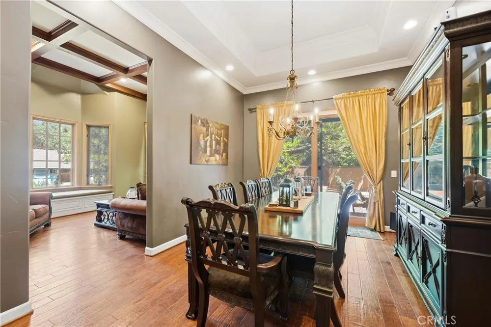 30151 Skyline Running Springs, CA 92382