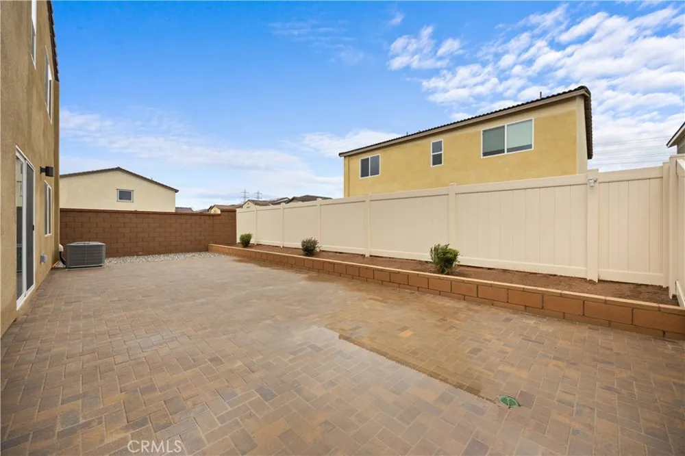 2168 REDWOOD LANE Banning, CA 92220