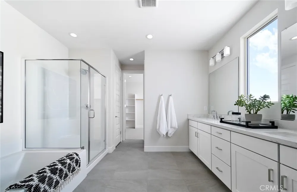 25099 Greythorne Drive Menifee, CA 92586