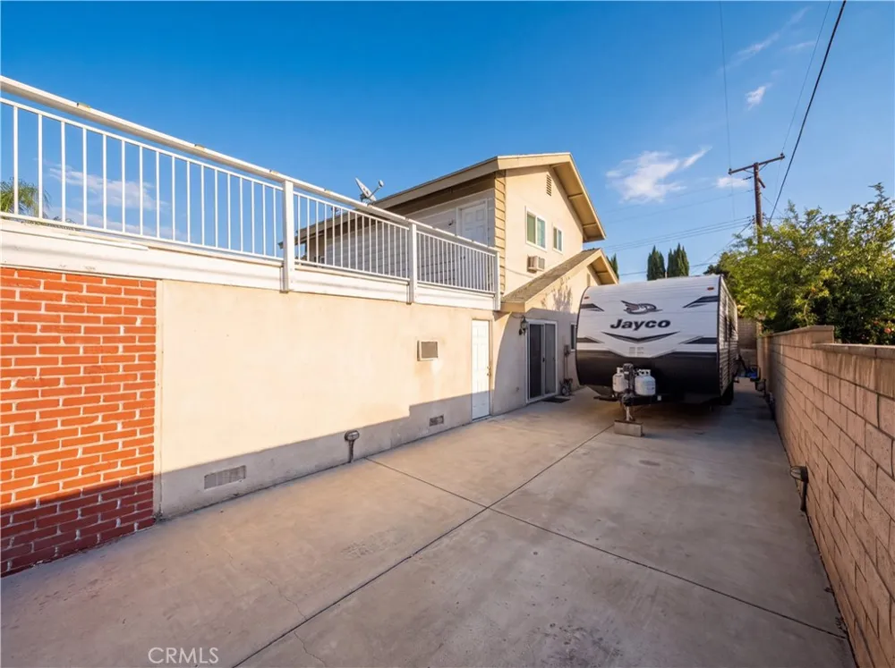 5981 Buchanan San Bernardino, CA 92404