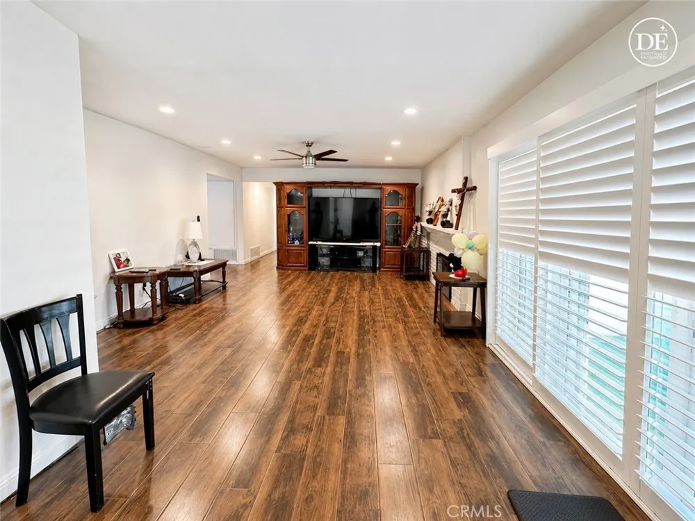 5981 Buchanan San Bernardino, CA 92404
