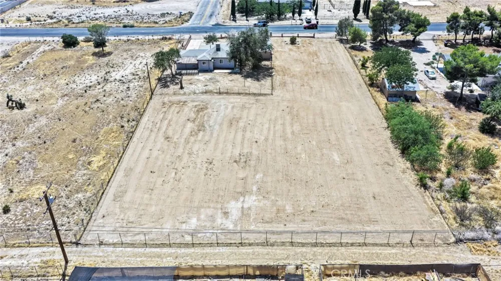 15212 Dos Palmas Victorville, CA 92392