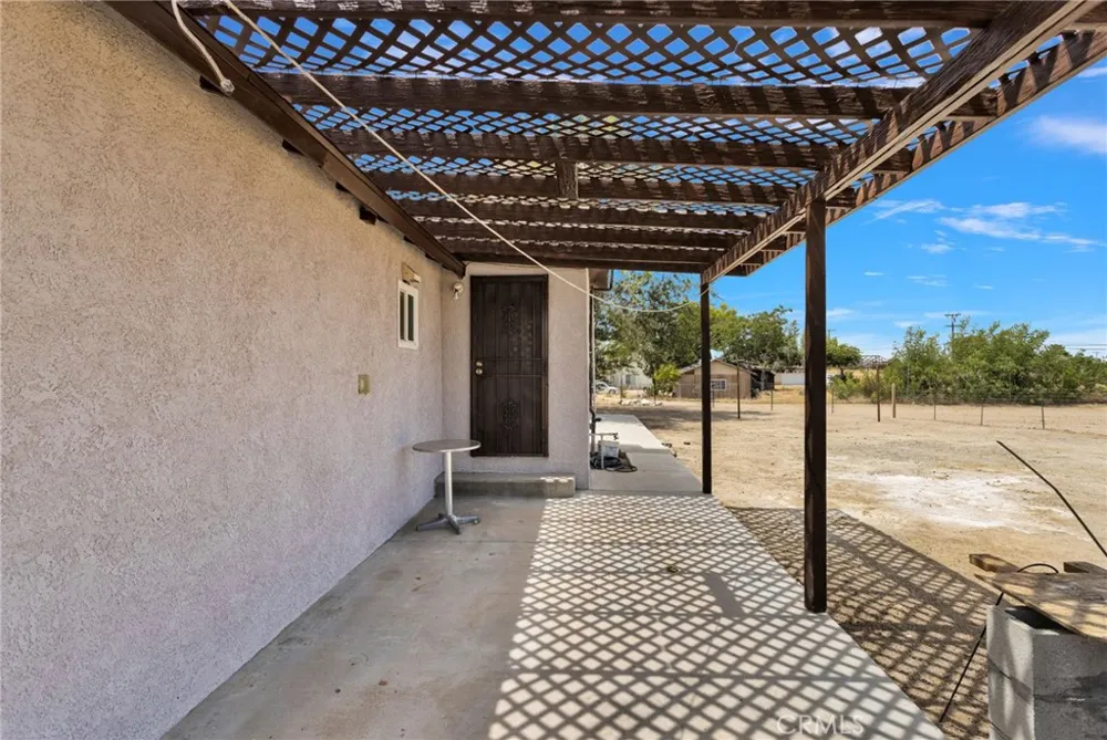 15212 Dos Palmas Victorville, CA 92392