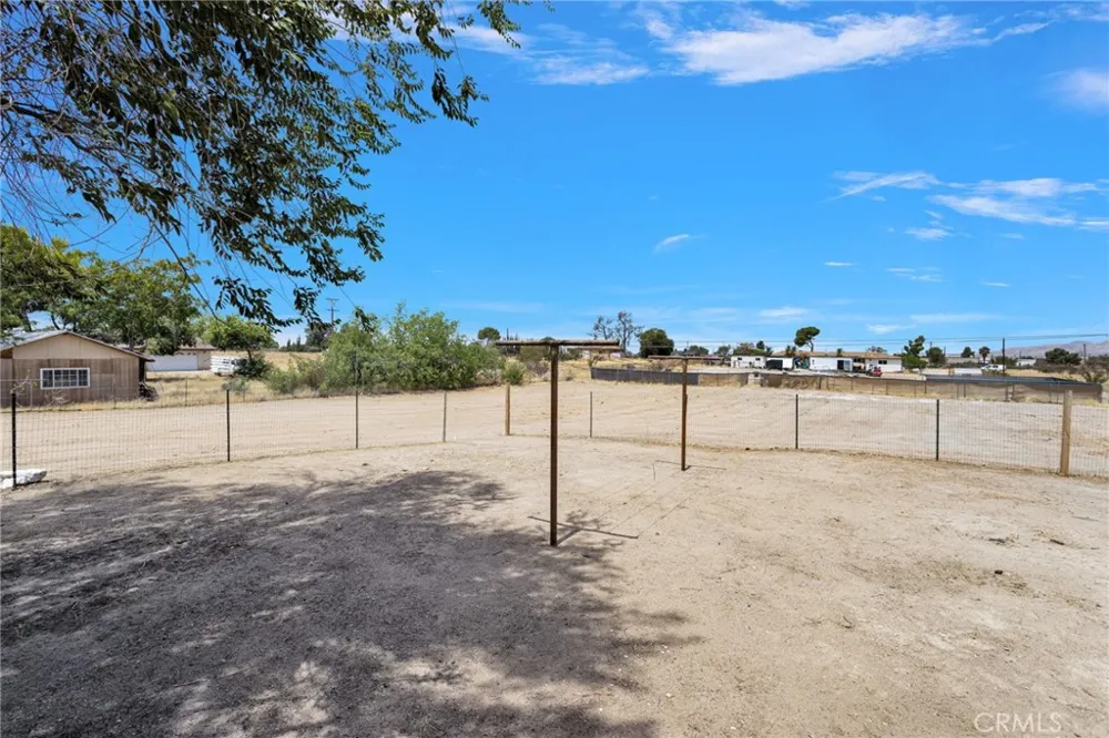15212 Dos Palmas Victorville, CA 92392