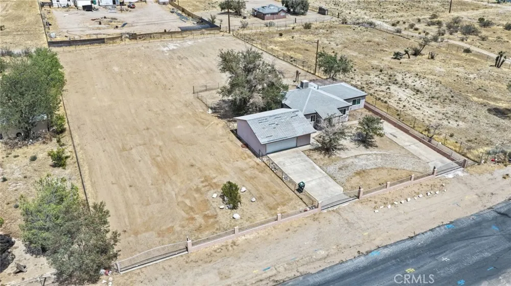 15212 Dos Palmas Victorville, CA 92392
