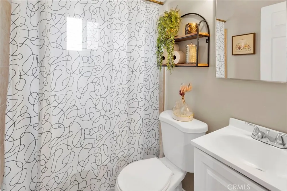 15212 Dos Palmas Victorville, CA 92392