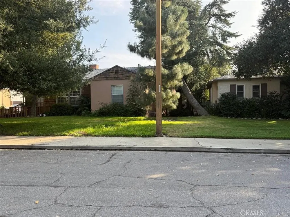 416 Oakdale Drive Claremont, CA 91711