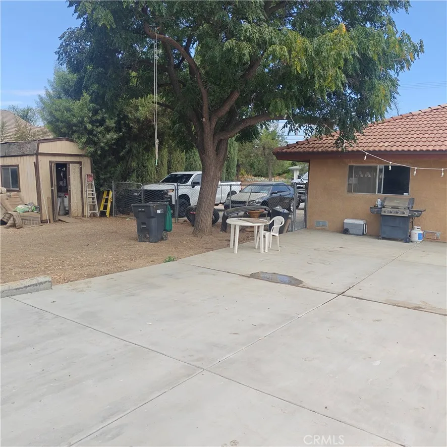 28411 Locust Moreno Valley, CA 92555