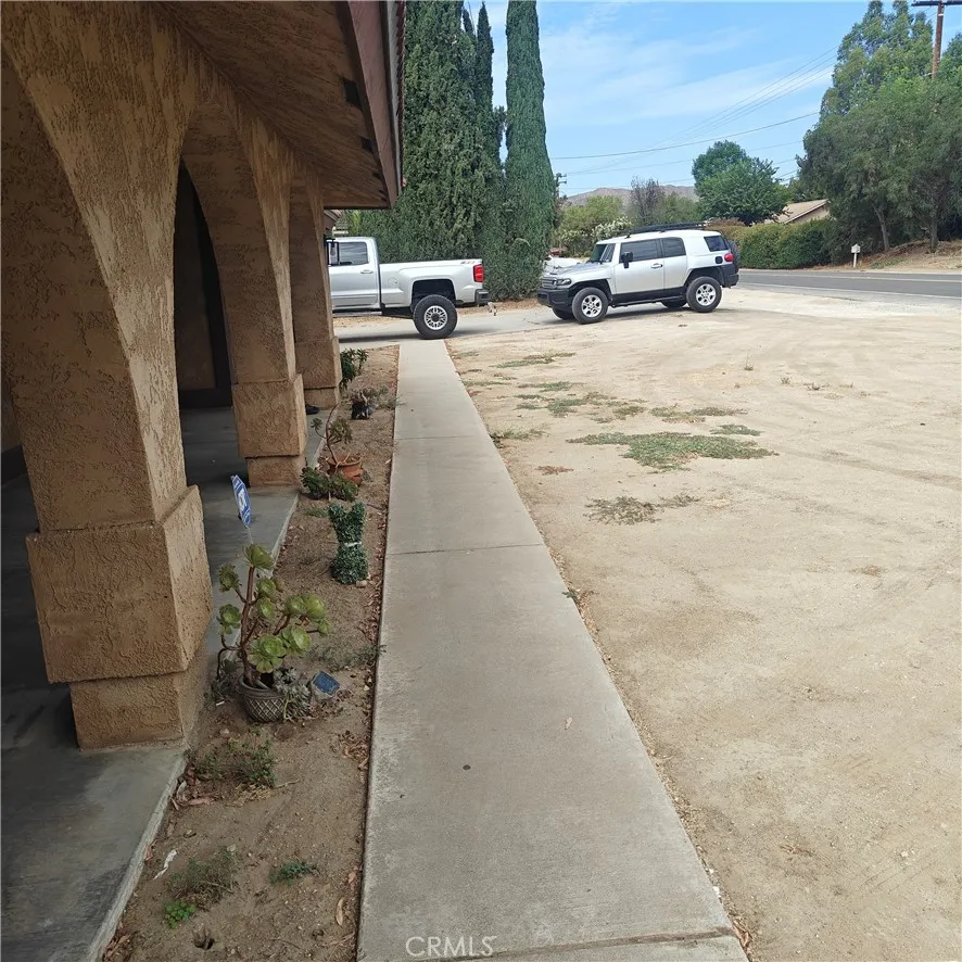 28411 Locust Moreno Valley, CA 92555