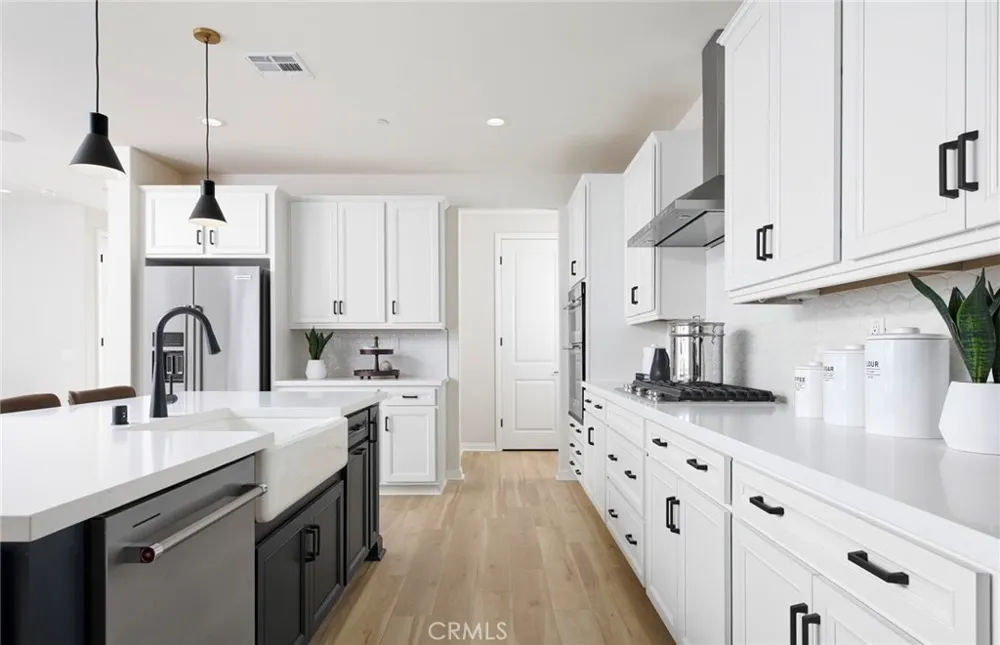25085 Greythorne Drive Menifee, CA 92586