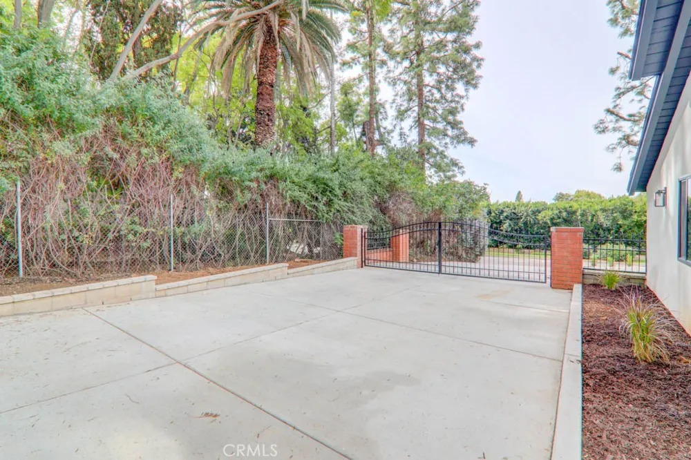 6174 Hawarden Riverside, CA 92506