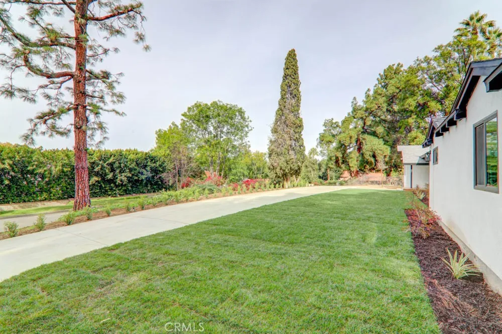 6174 Hawarden Riverside, CA 92506