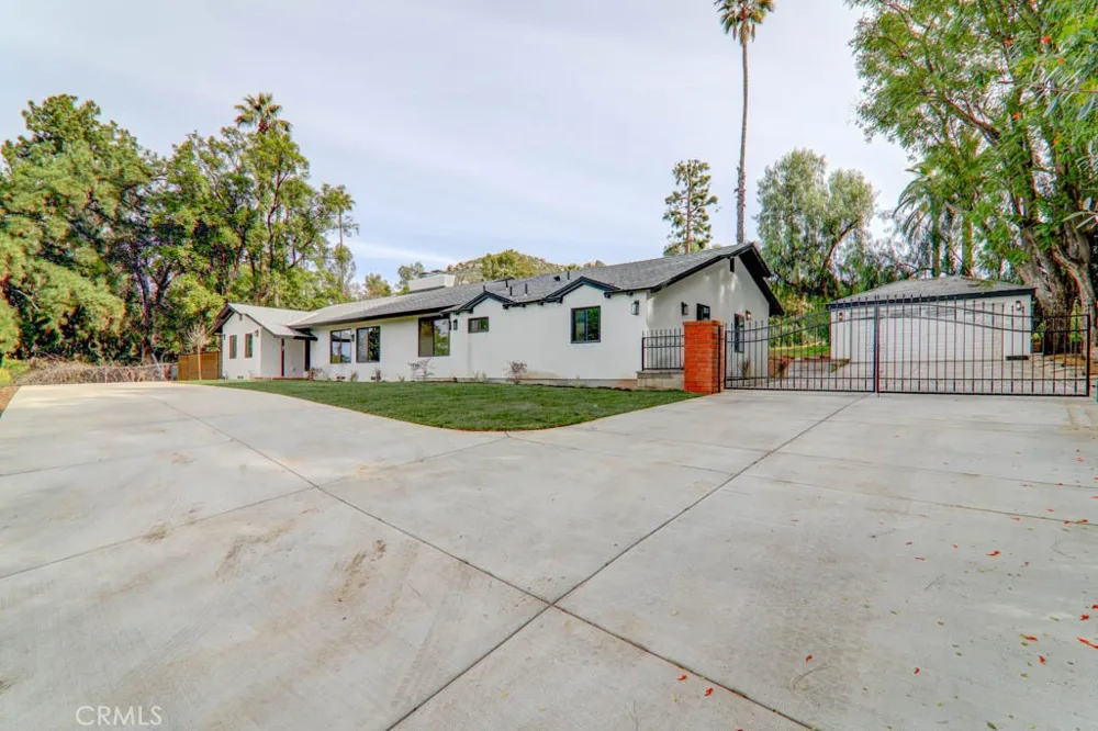 6174 Hawarden Riverside, CA 92506
