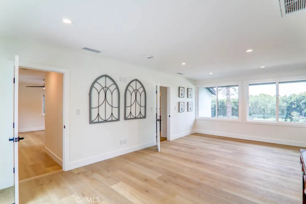 6174 Hawarden Riverside, CA 92506