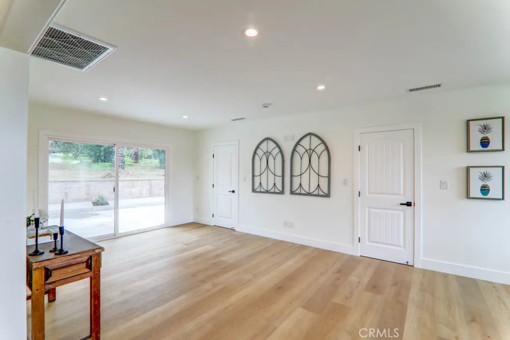 6174 Hawarden Riverside, CA 92506