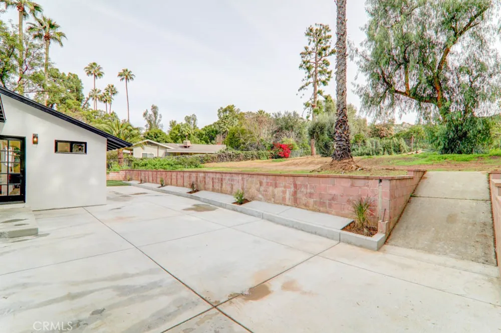 6174 Hawarden Riverside, CA 92506
