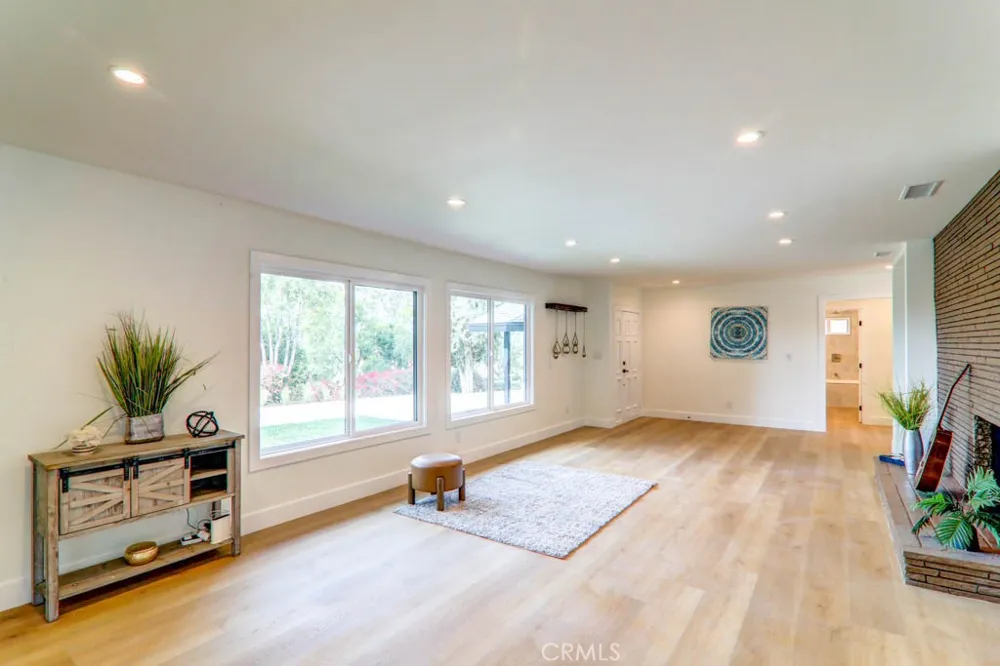 6174 Hawarden Riverside, CA 92506