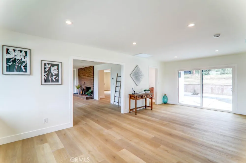 6174 Hawarden Riverside, CA 92506