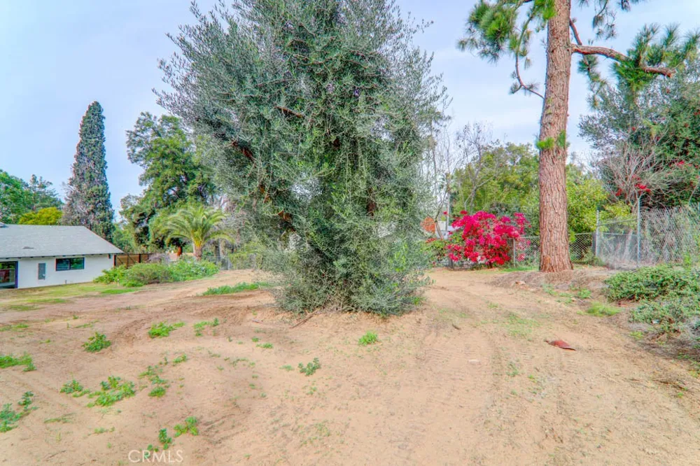 6174 Hawarden Riverside, CA 92506