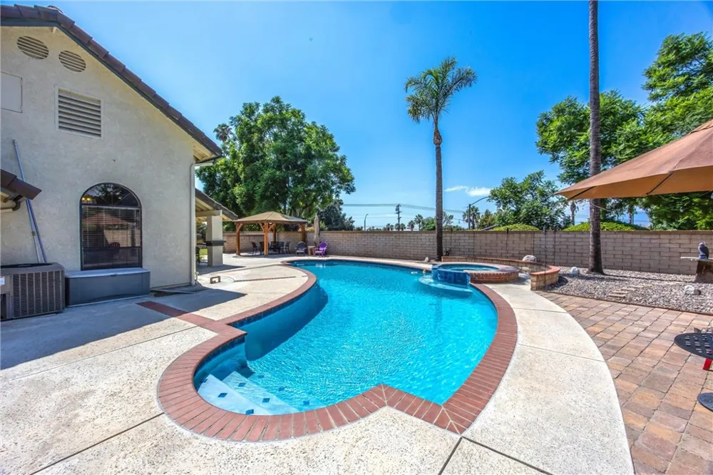 5857 Dora Court Riverside, CA 92506
