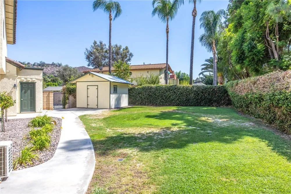 5857 Dora Court Riverside, CA 92506