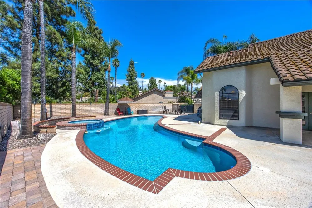 5857 Dora Court Riverside, CA 92506