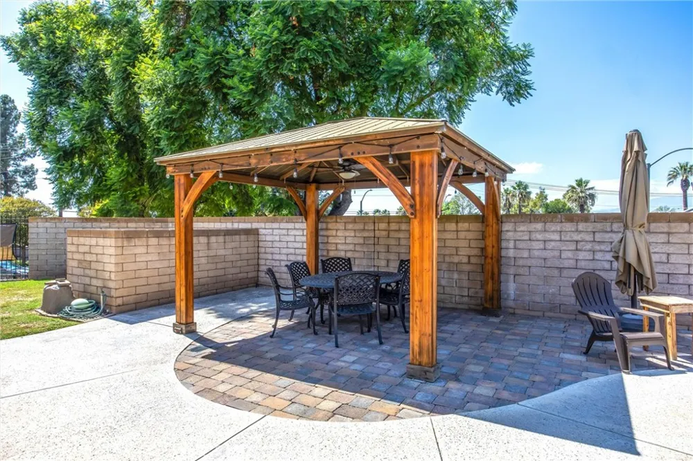 5857 Dora Court Riverside, CA 92506