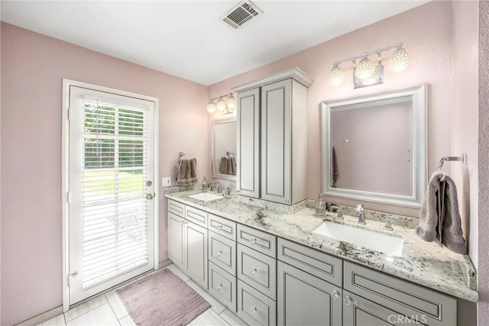 5857 Dora Court Riverside, CA 92506