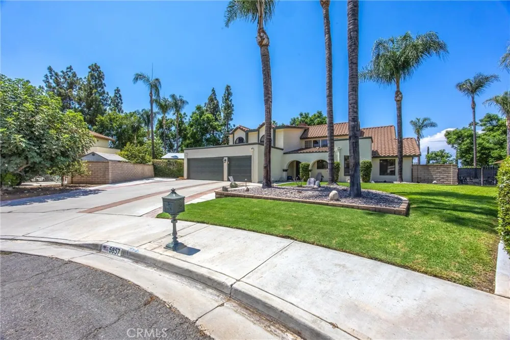 5857 Dora Court Riverside, CA 92506