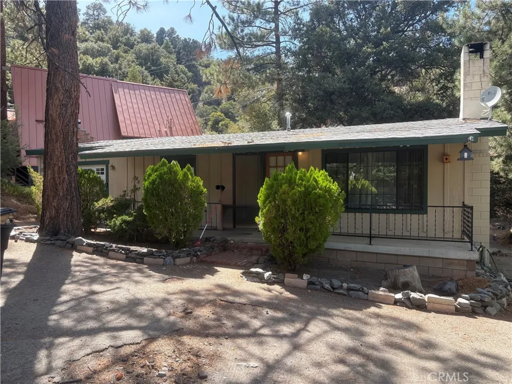 5304 Desert View Wrightwood, CA 92397
