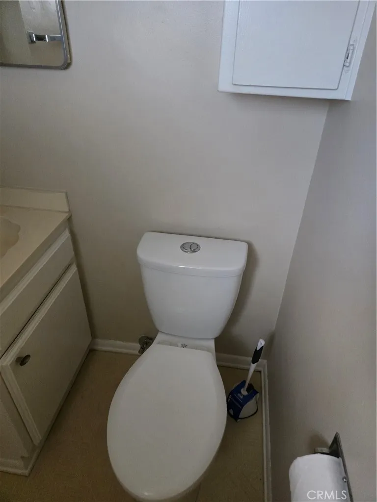 18250 Bonnie Fontana, CA 92335