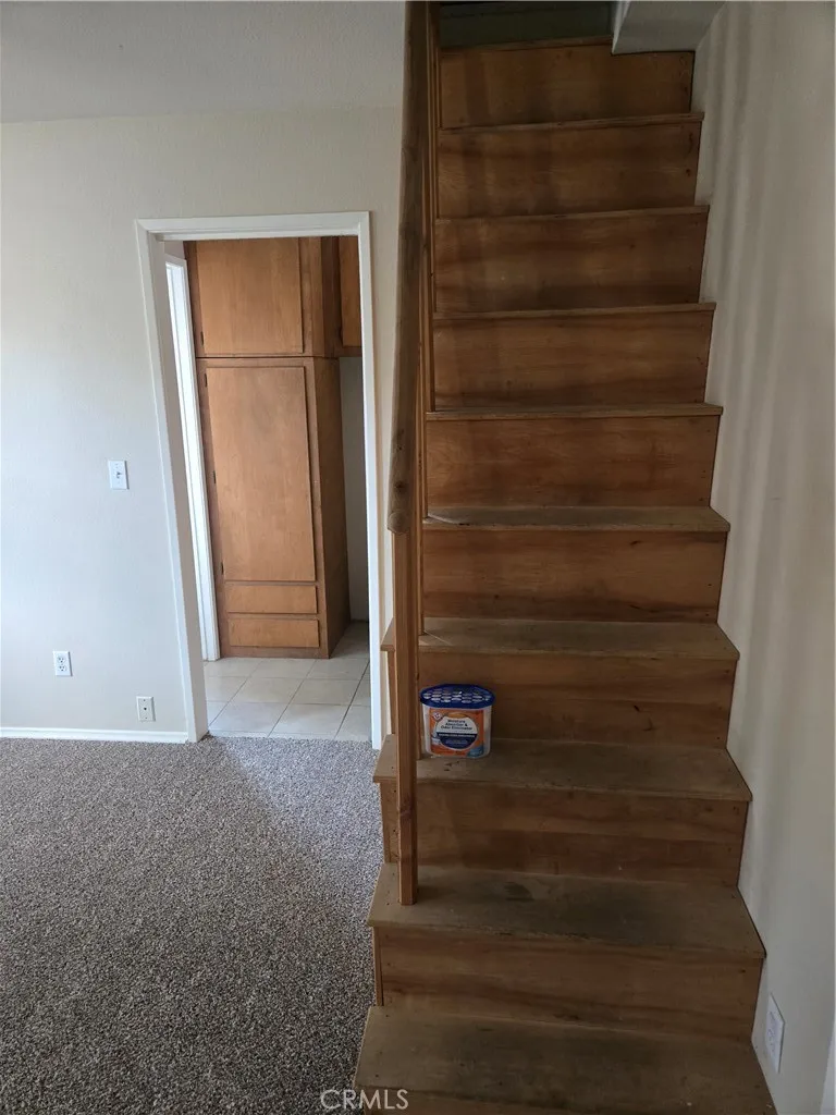 18250 Bonnie Fontana, CA 92335