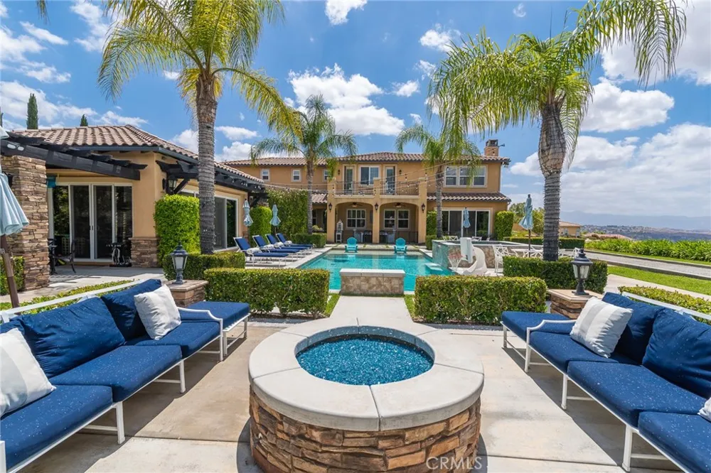 455 Wrightwood Court Riverside, CA 92506