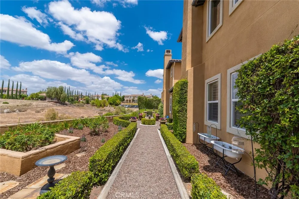 455 Wrightwood Court Riverside, CA 92506
