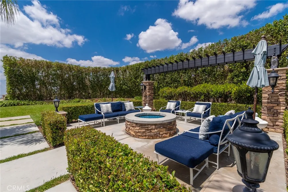 455 Wrightwood Court Riverside, CA 92506