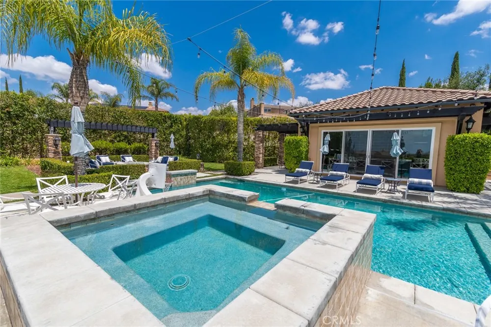 455 Wrightwood Court Riverside, CA 92506