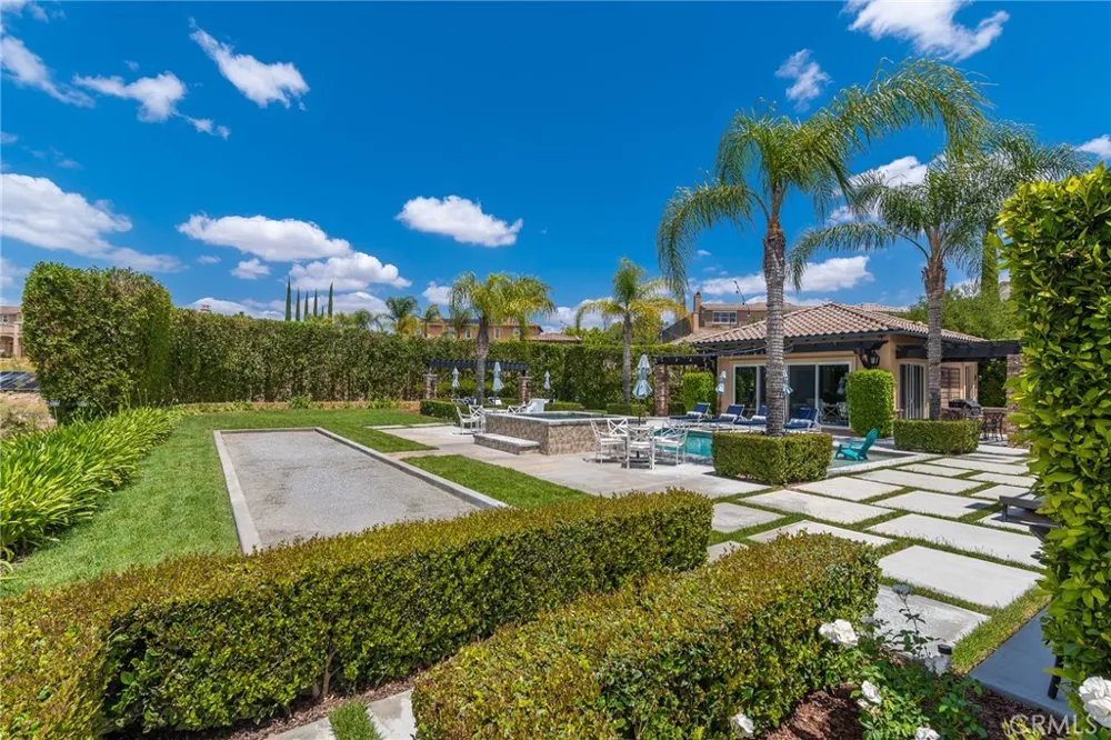 455 Wrightwood Court Riverside, CA 92506