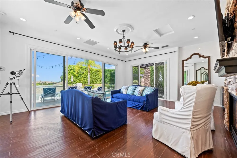 455 Wrightwood Court Riverside, CA 92506