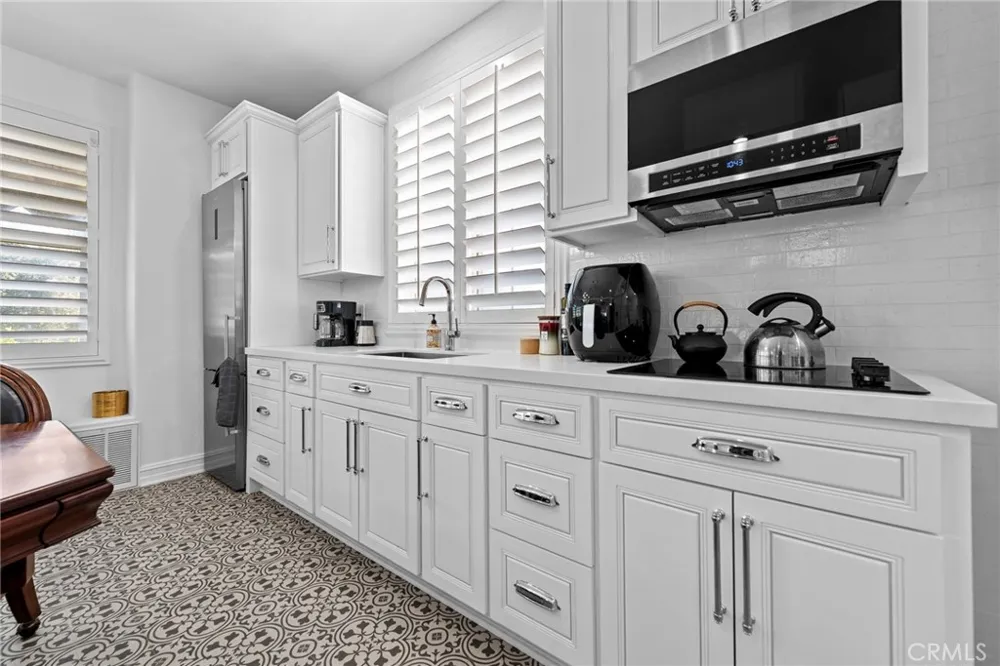 455 Wrightwood Court Riverside, CA 92506