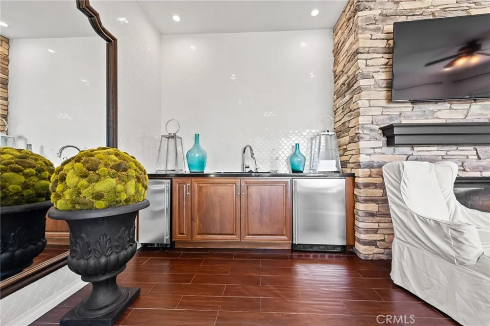 455 Wrightwood Court Riverside, CA 92506