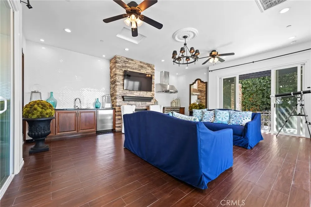 455 Wrightwood Court Riverside, CA 92506