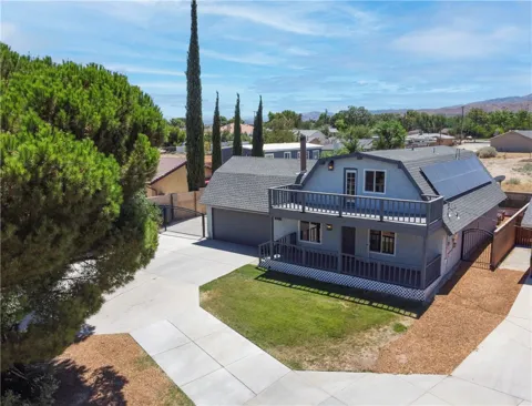 4718 Quartz Hill